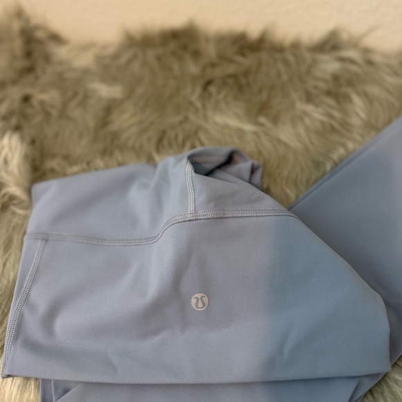 FINaL Price! Lululemon Light Blue Leggings - xs - Picture 3 of 5